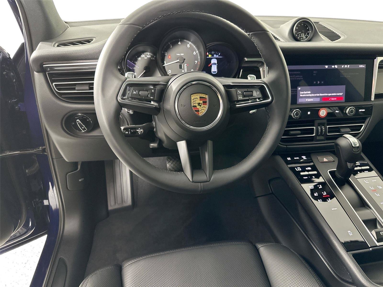 Certified 2026 Porsche Macan Turbo AWD/4WD image 18