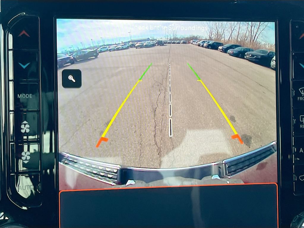 Used 2023 RAM 1500 Laramie AWD/4WD image 14