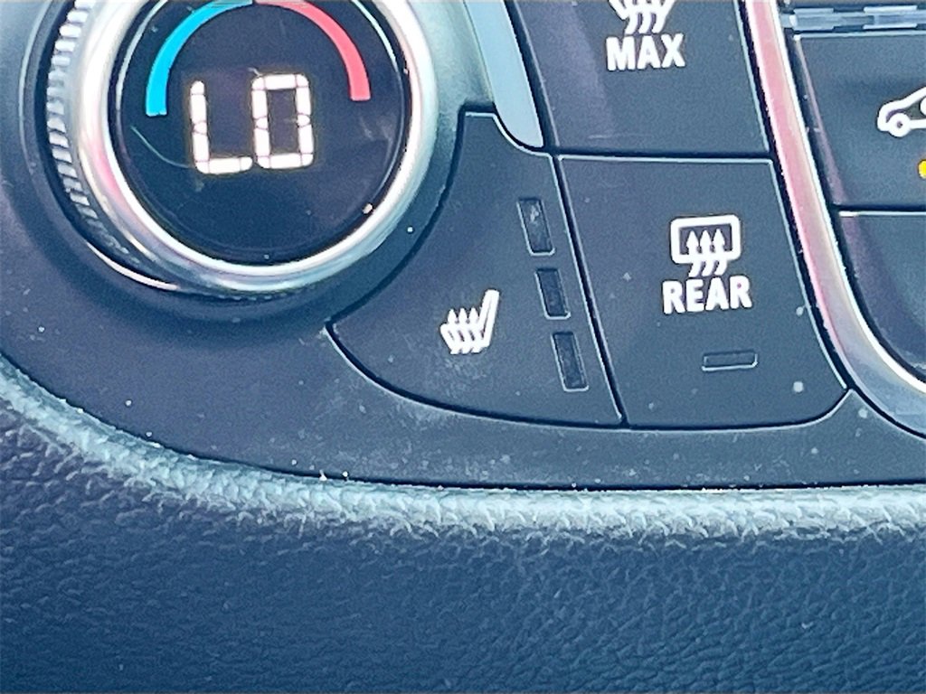 Used 2023 Chevrolet Equinox LT image 20