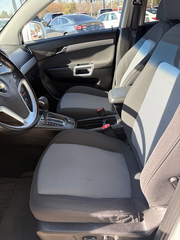 Used 2012 Chevrolet Captiva Sport LS image 7