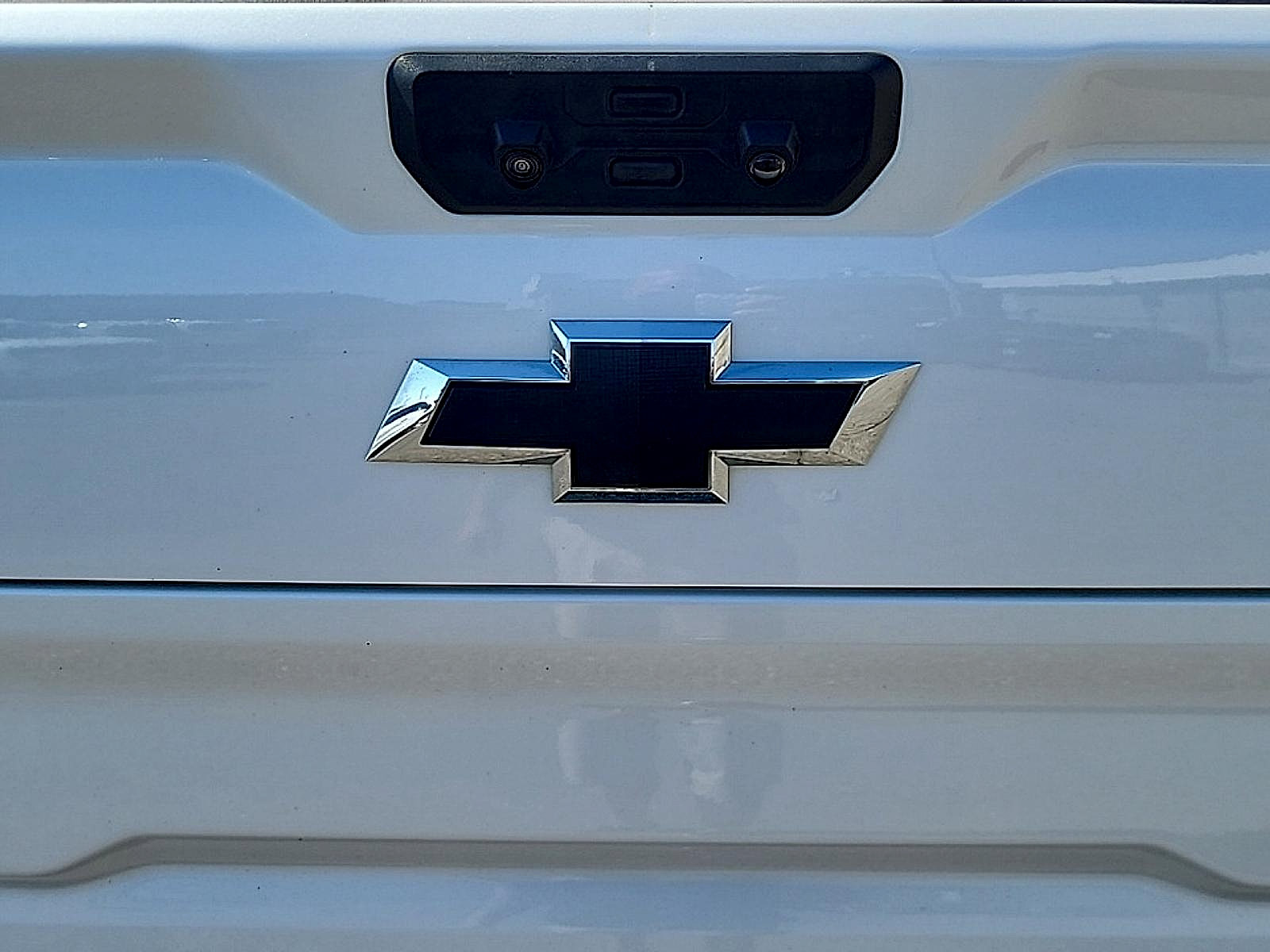 Used 2024 Chevrolet Silverado 1500 High Country w/ Technology Package AWD/4WD image 34