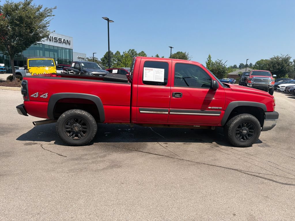 Used 2005 Chevrolet Silverado 2500 LS AWD/4WD image 7