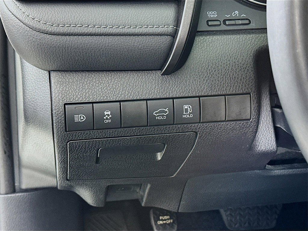Used 2023 Toyota Camry SE image 10