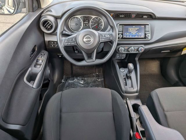 Certified 2025 Nissan Kicks Play S image 14