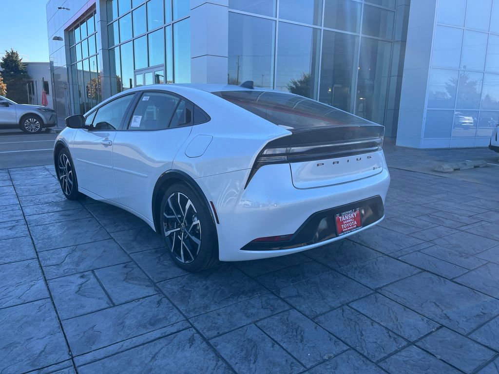 New 2026 Toyota Prius Plug-In Hybrid image 3