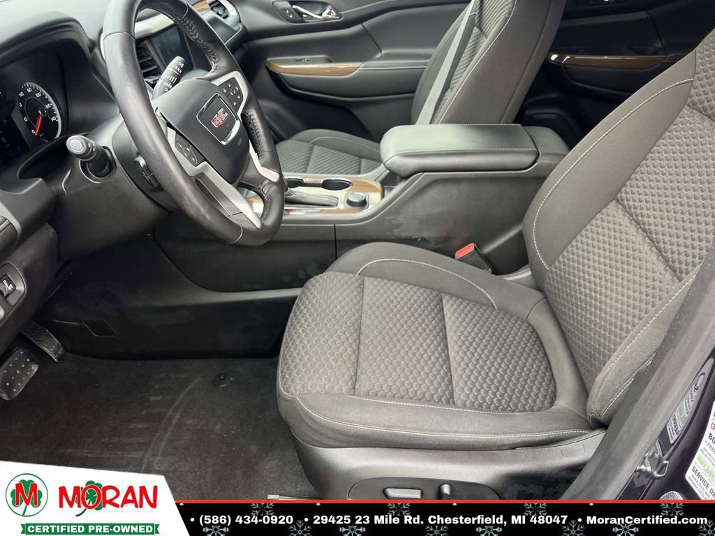 Used 2019 GMC Acadia SLE image 17
