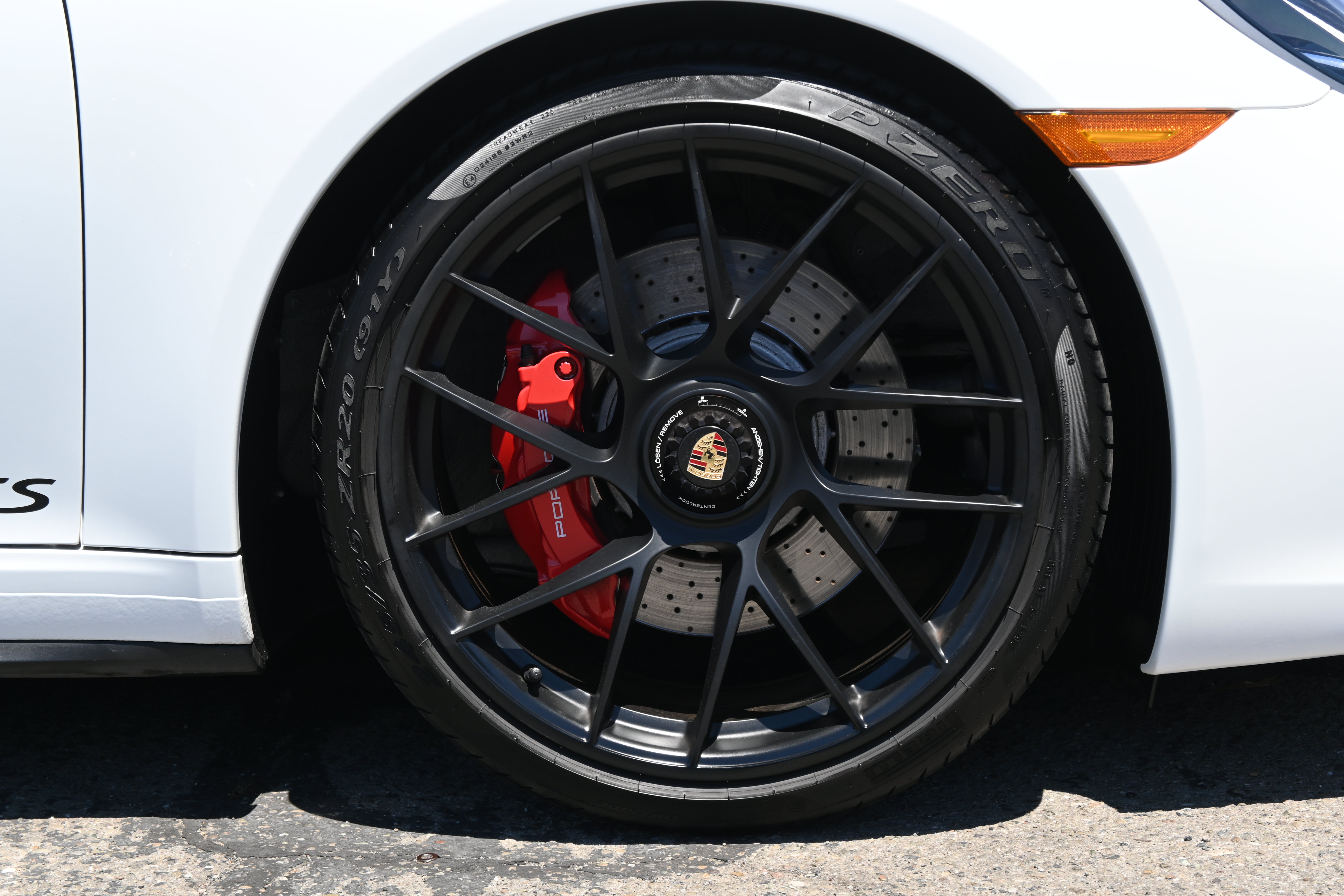 Used 2018 Porsche 911 GT3 RS image 33