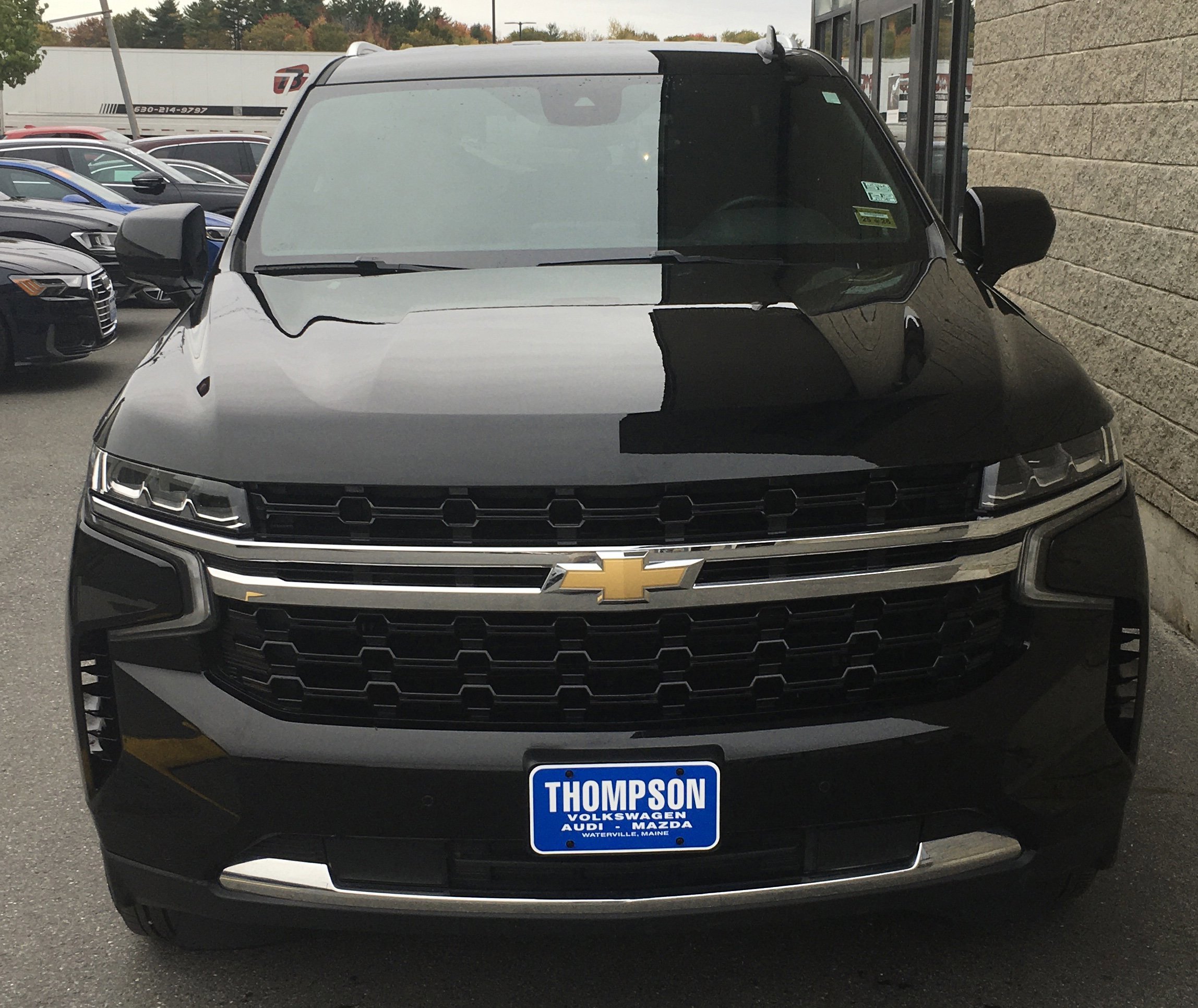 Used 2023 Chevrolet Tahoe LS image 3