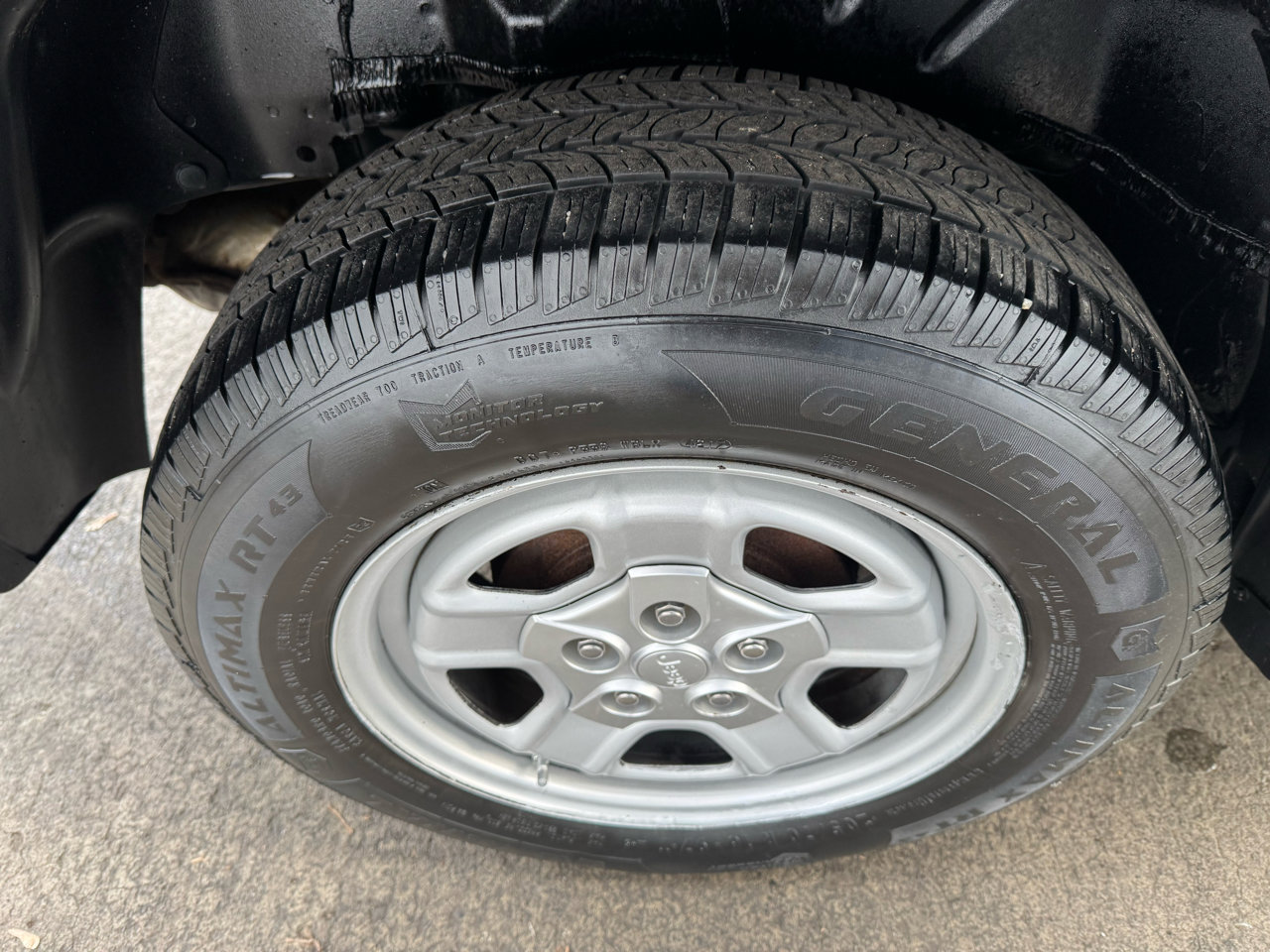 Used 2012 Jeep Patriot Sport image 17