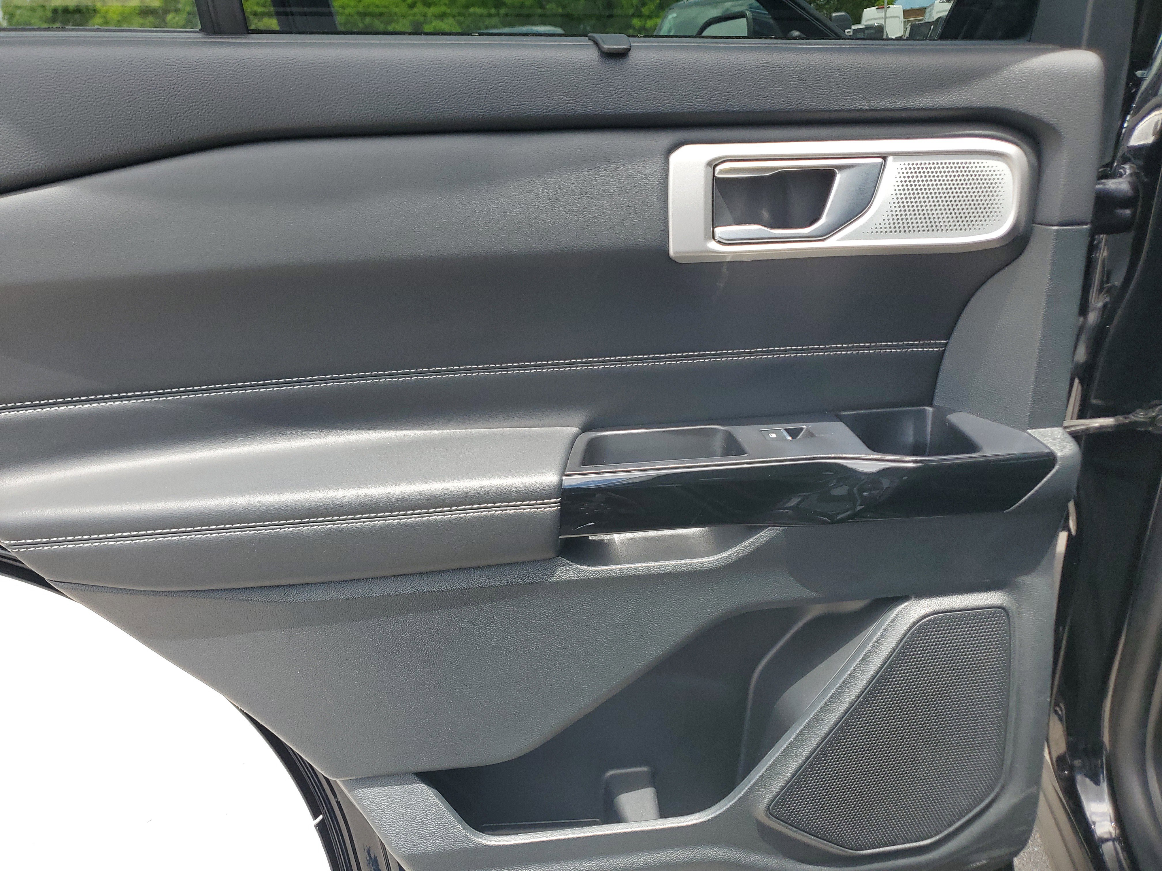 Used 2023 Ford Explorer ST w/ Equipment Group 401A AWD/4WD image 22