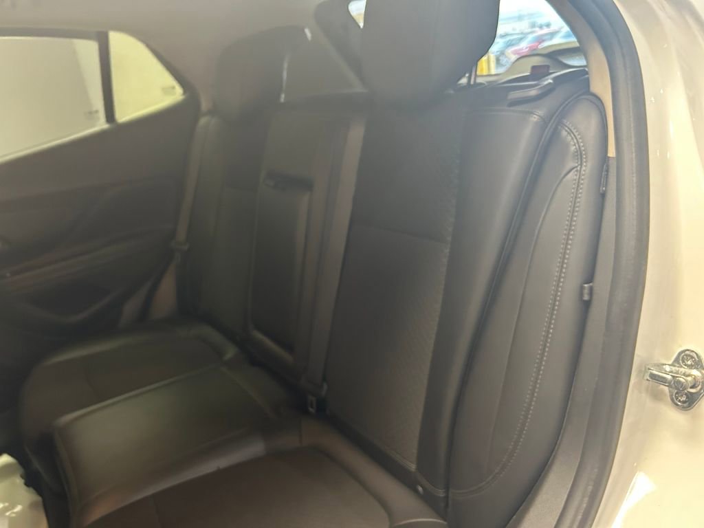 Used 2020 Buick Encore Preferred image 21