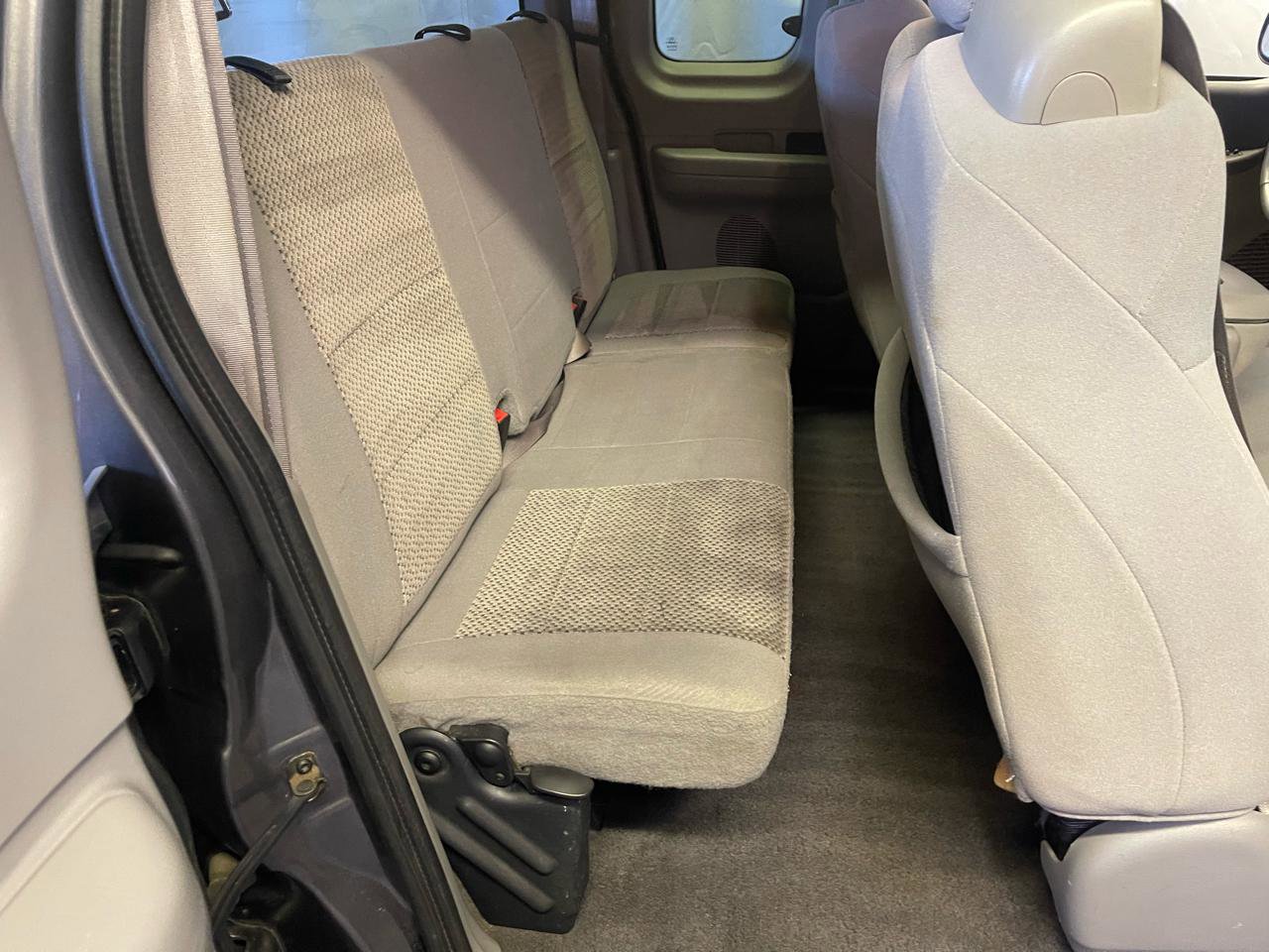 Used 2004 Ford F150 XLT AWD/4WD image 14