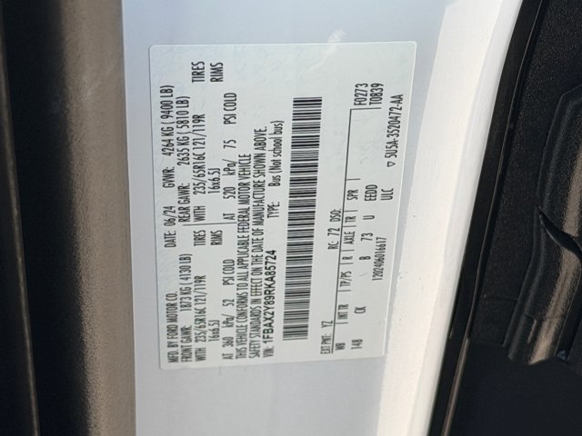 Certified 2024 Ford Transit 350 XLT RWD image 30