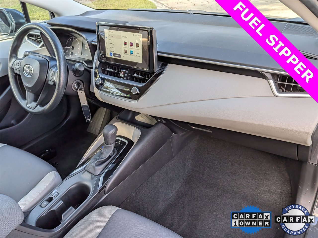 Used 2025 Toyota Corolla LE image 25