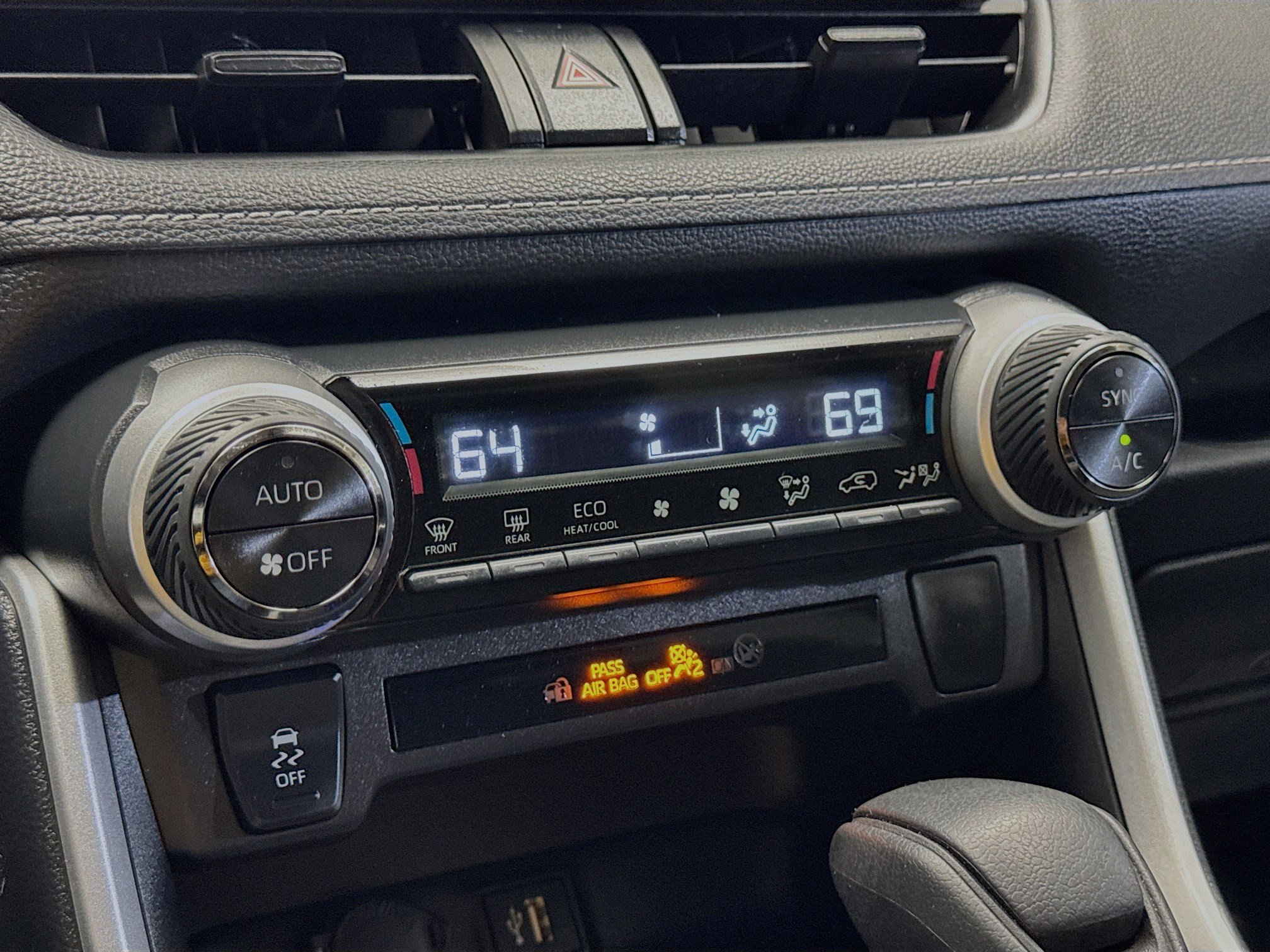 Used 2025 Toyota RAV4 LE image 11