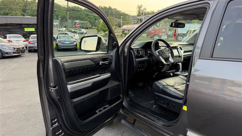 Used 2015 Toyota Tundra Platinum AWD/4WD image 20
