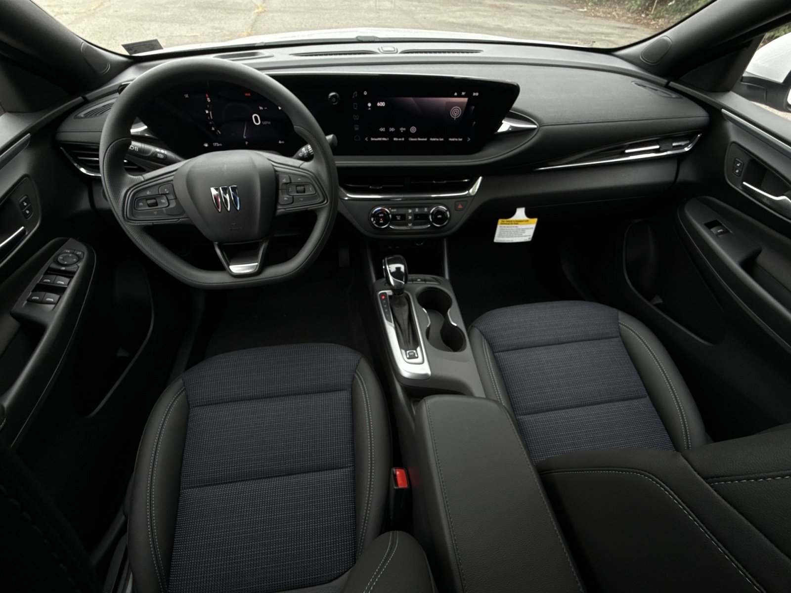 New 2026 Buick Envista Sport Touring FWD image 23