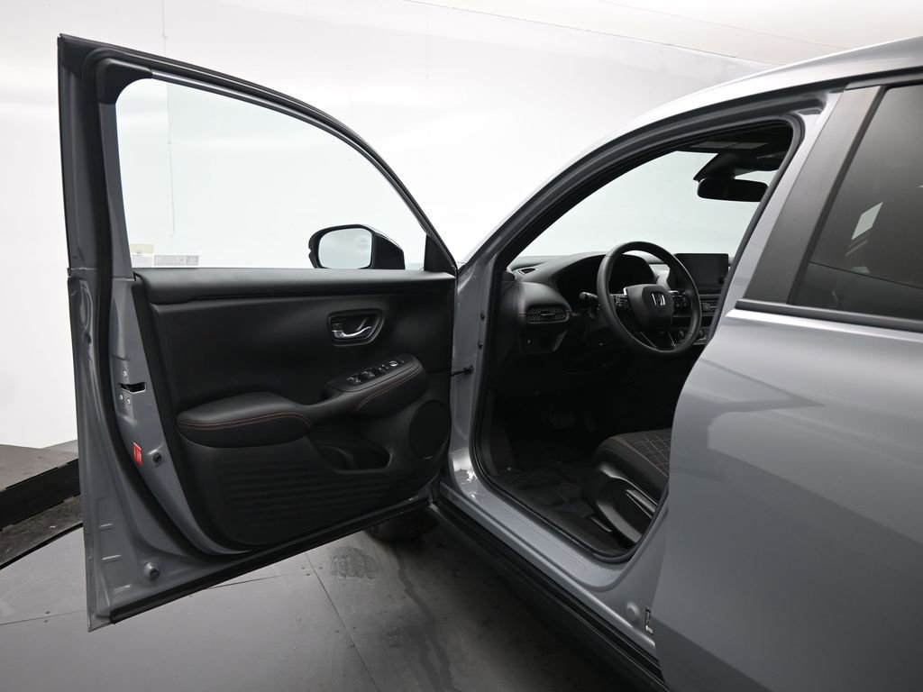 Used 2024 Honda HR-V Sport image 8