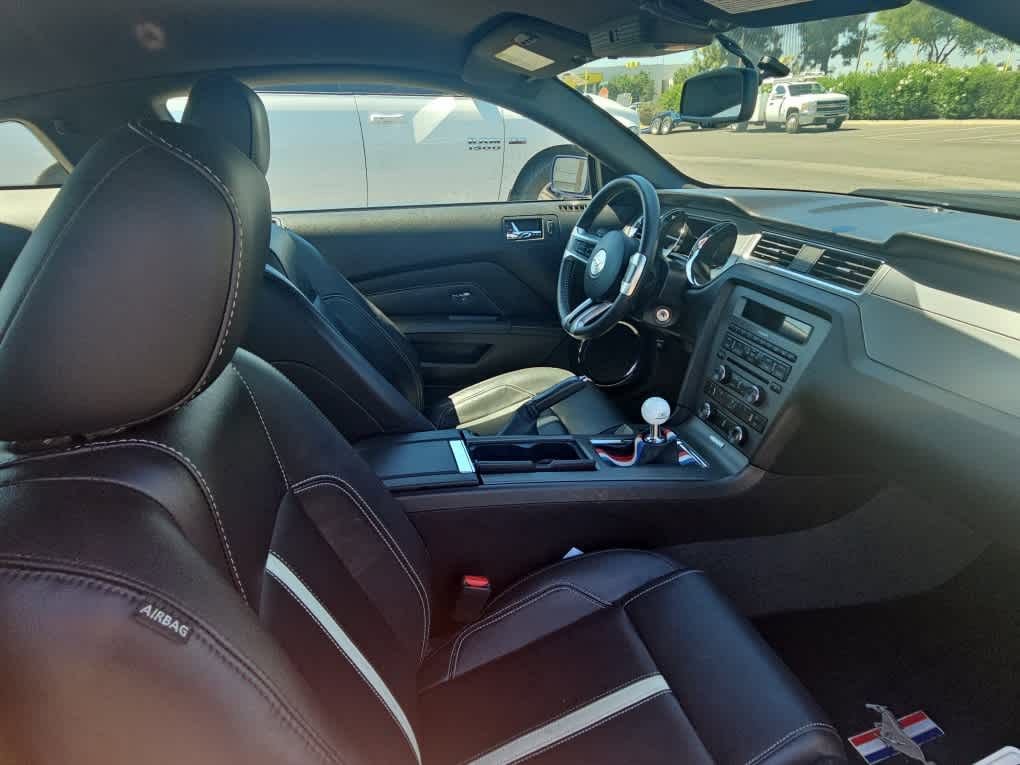Used 2012 Ford Mustang GT Premium RWD image 13