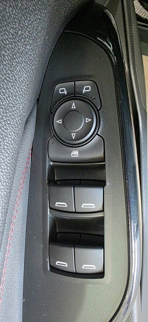 New 2026 Chevrolet Trax RS w/ Sunroof Package image 13