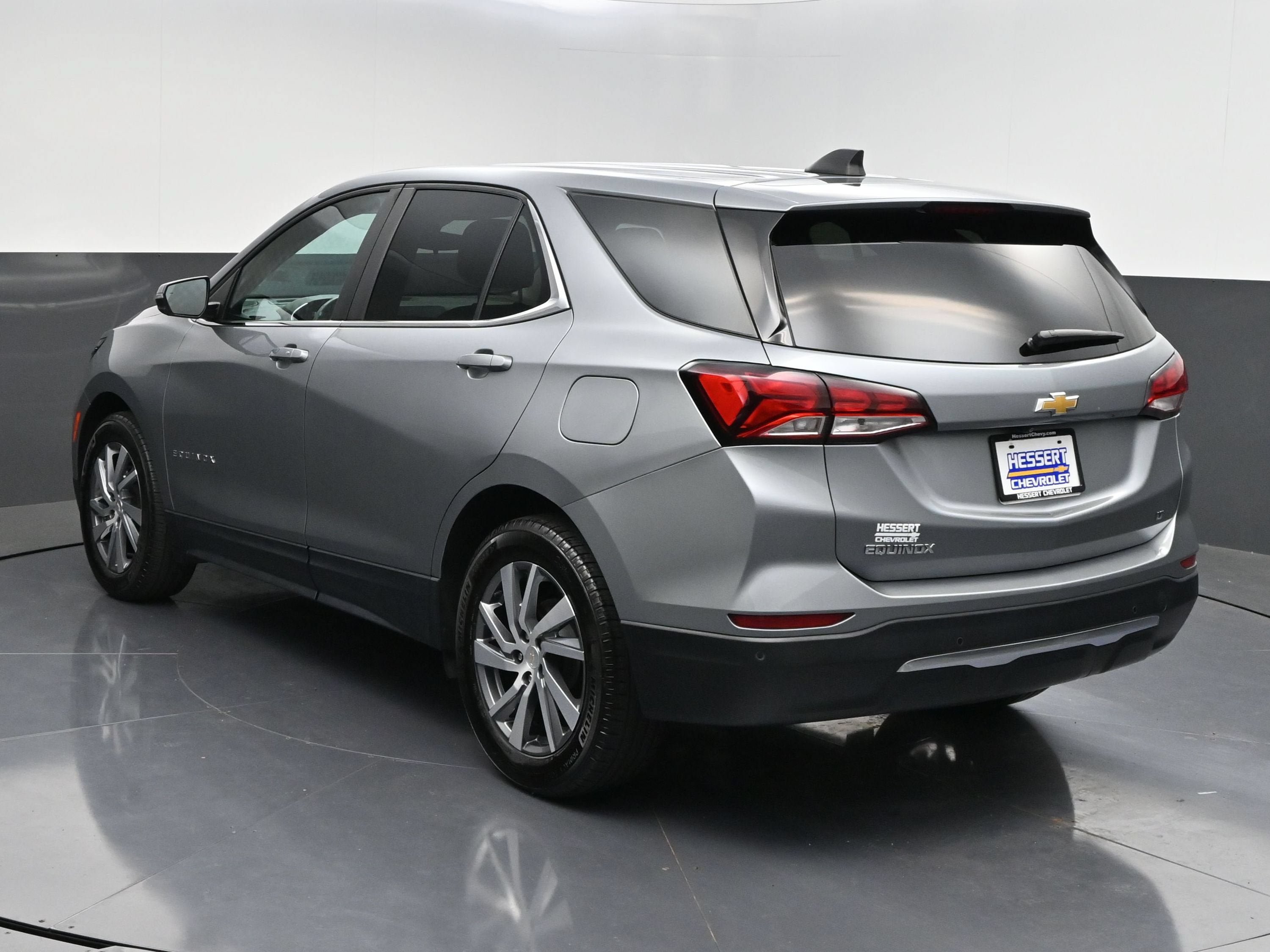 Used 2024 Chevrolet Equinox LT FWD image 5