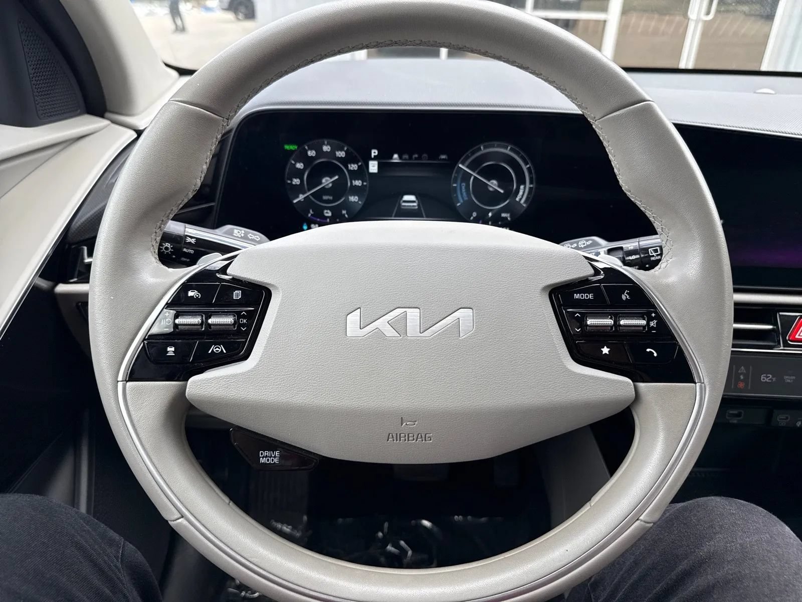 Used 2023 Kia Niro Wind FWD image 16