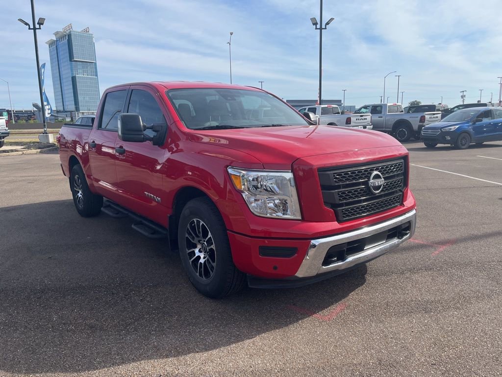 Used 2023 Nissan Titan SV w/ SV Convenience Package RWD image 9