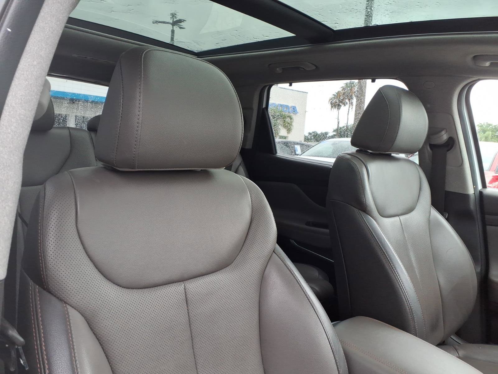 Used 2019 Hyundai Santa Fe FWD image 12