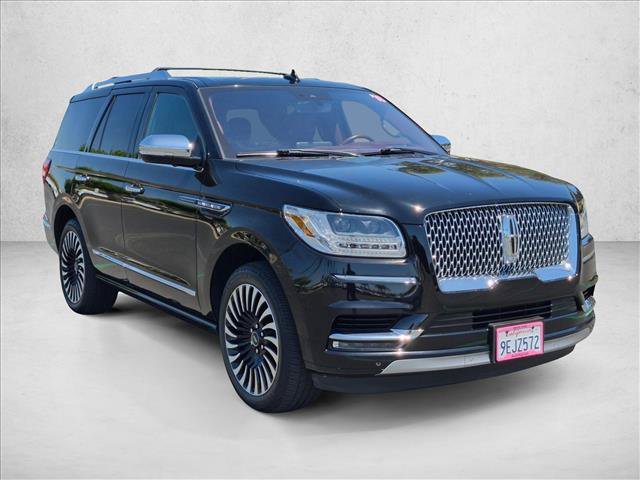 Used 2018 Lincoln Navigator Black Label w/ Cargo Package AWD/4WD video 3