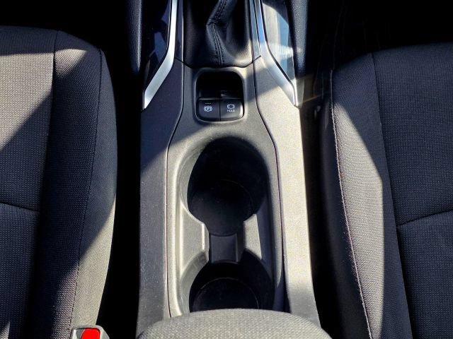 Used 2022 Toyota Corolla Cross LE AWD/4WD image 24