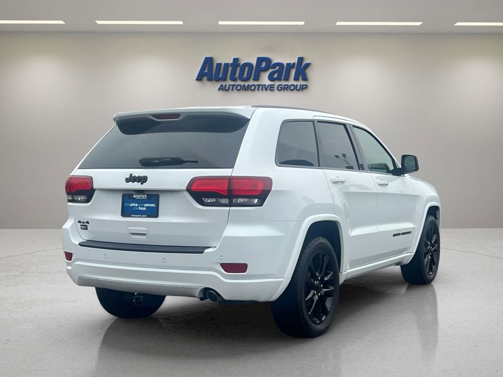 Used 2019 Jeep Grand Cherokee Altitude AWD/4WD image 7