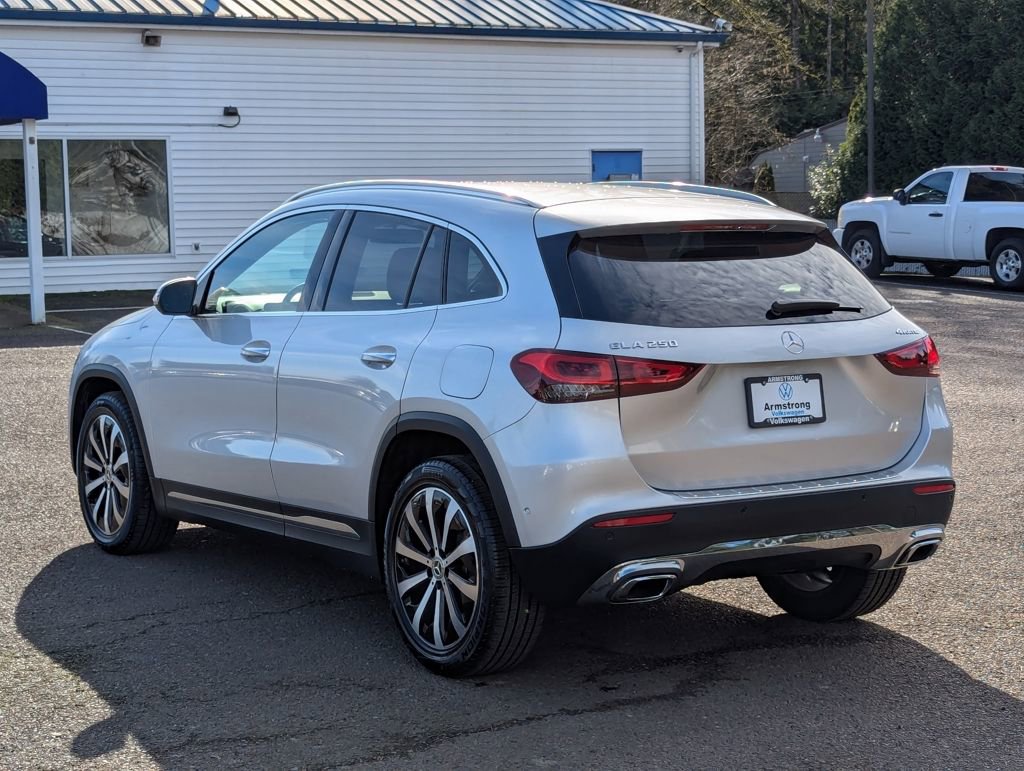 Used 2021 Mercedes-Benz GLA 250 4MATIC image 3