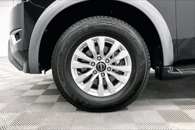 Used 2023 Nissan Armada S RWD image 9