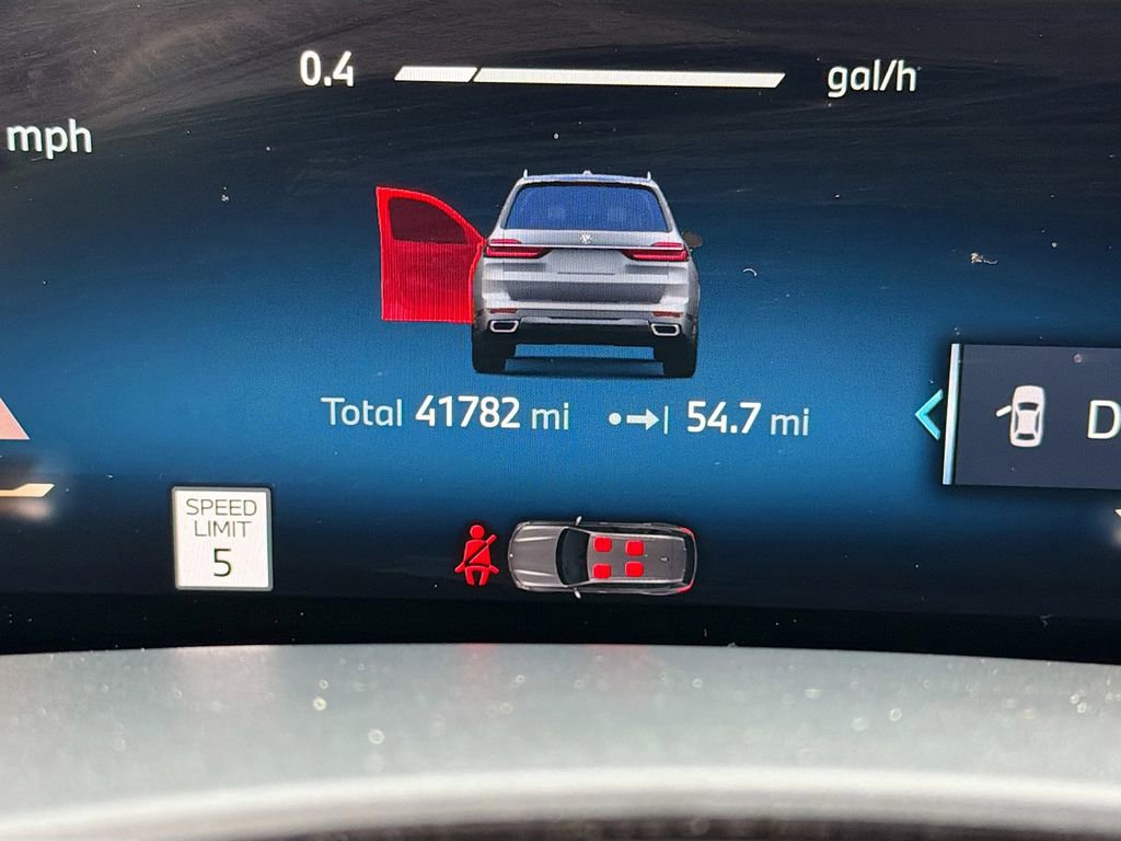 Used 2024 BMW X7 xDrive40i image 43