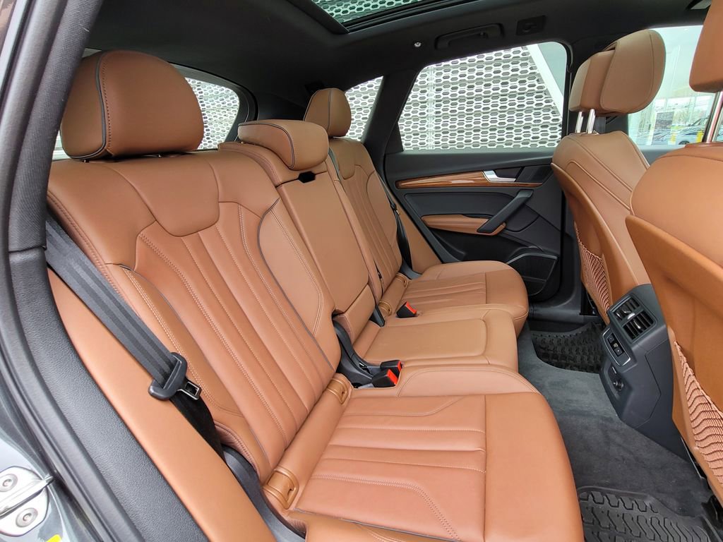 Certified 2023 Audi Q5 e Premium Plus w/ Premium Plus Package AWD/4WD image 21