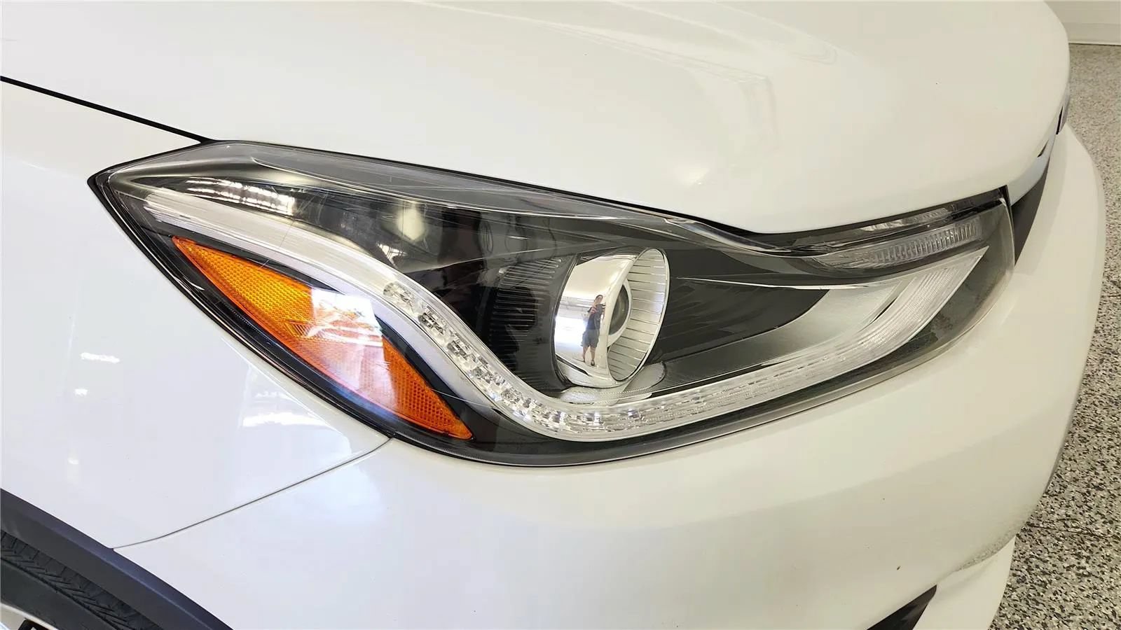 Used 2022 Chevrolet Trax LT w/ Driver Confidence Package AWD/4WD image 14