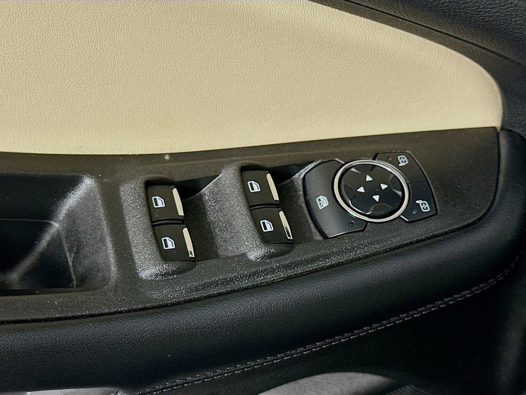 Used 2023 Ford Edge SEL w/ Convenience Package image 23