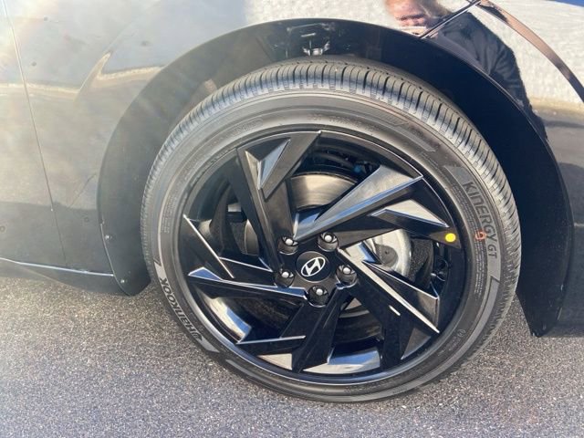 New 2026 Hyundai Elantra SEL Sport image 9