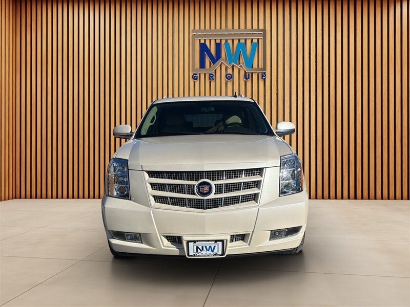 Used 2014 Cadillac Escalade ESV Premium AWD/4WD image 42