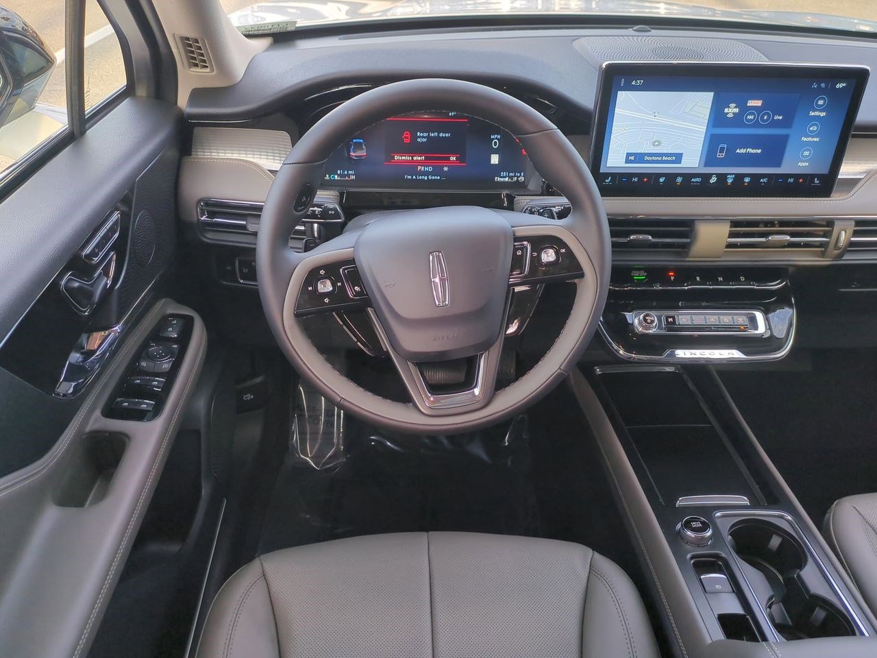 New 2026 Lincoln Corsair Premiere image 15