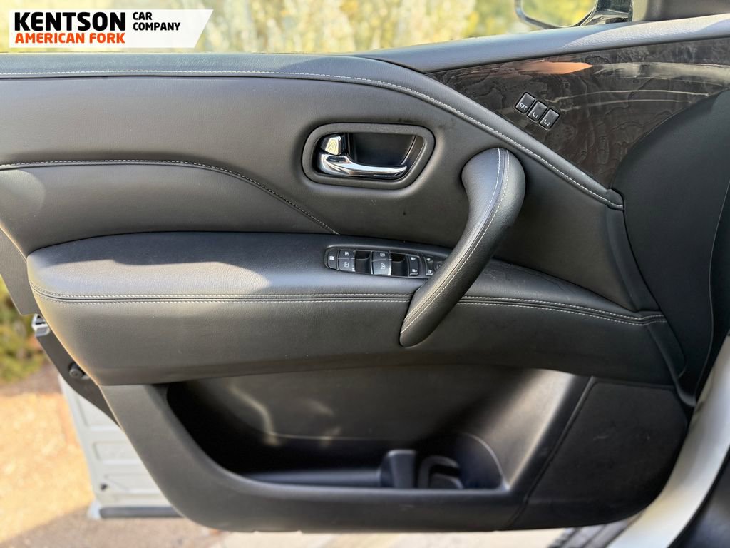 Used 2024 INFINITI QX80 Luxe image 23