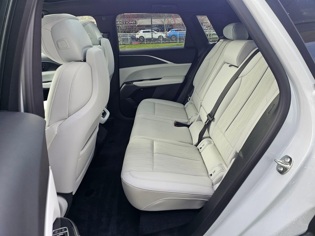 Used 2026 Cadillac Lyriq Sport image 16