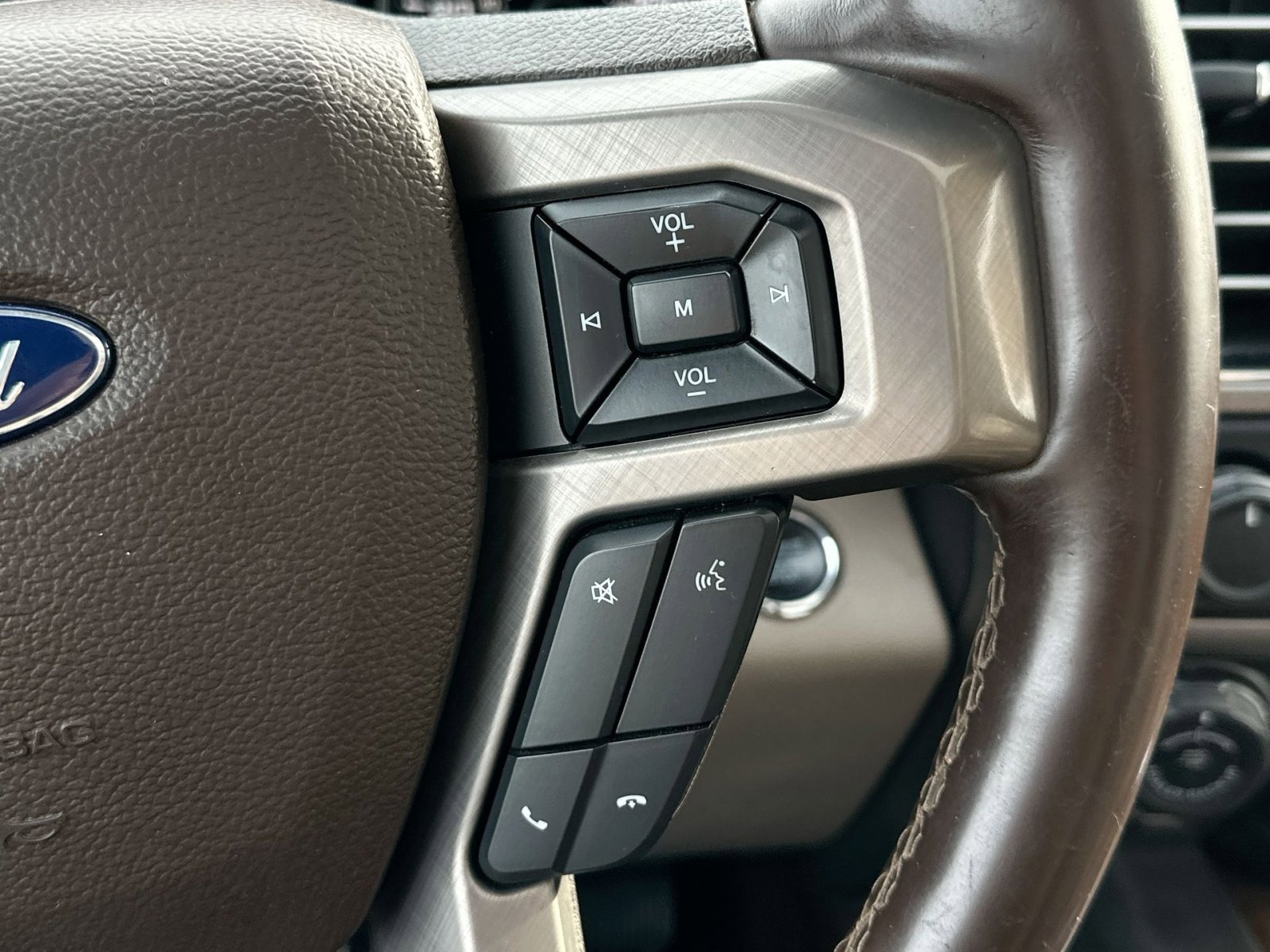 Used 2020 Ford F150 Limited w/ Trailer Tow Package image 20