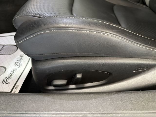 Used 2017 Chevrolet Camaro LT RWD image 12
