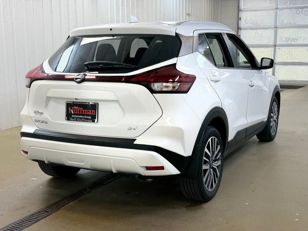 Used 2023 Nissan Kicks SV FWD image 5
