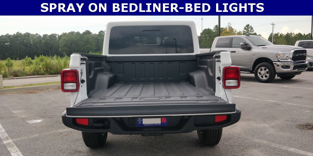 New 2025 Jeep Gladiator Sport image 6