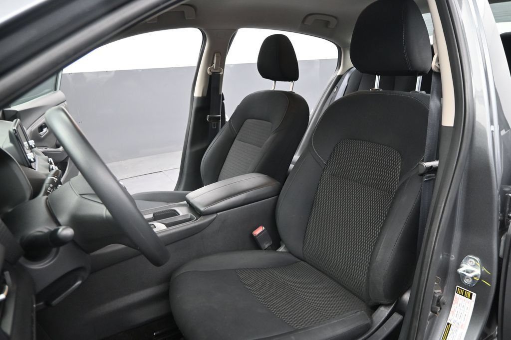 Used 2023 Nissan Sentra S FWD image 17