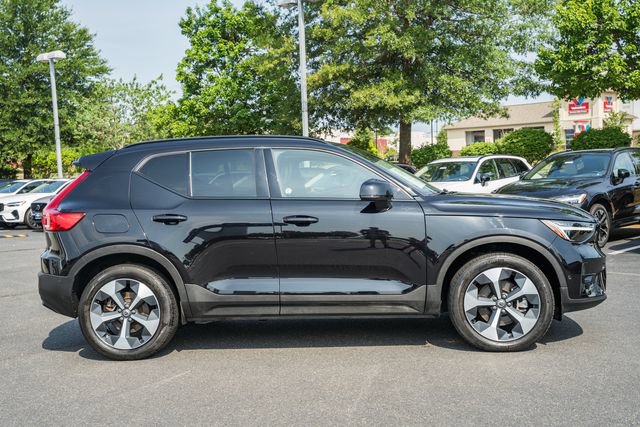 Certified 2023 Volvo XC40 B5 Plus w/ Protection Package Premier AWD/4WD image 4