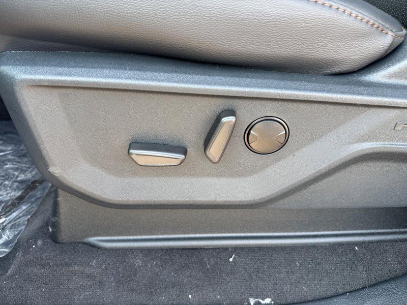 New 2026 Ford F250 Lariat w/ Lariat Premium Package image 18