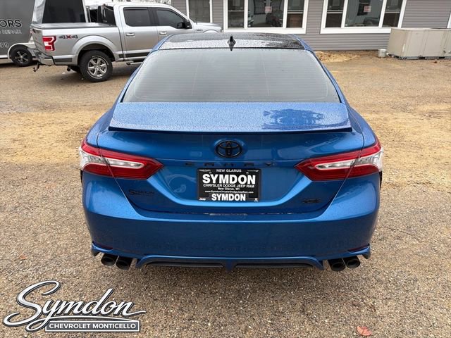 Used 2020 Toyota Camry XSE image 4